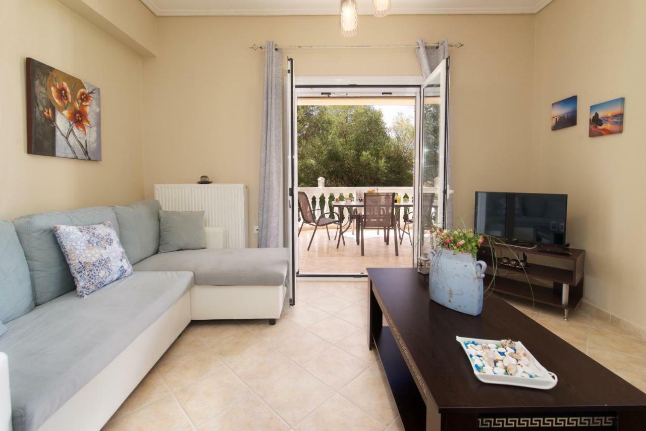Helenas Apartment Razata Bagian luar foto